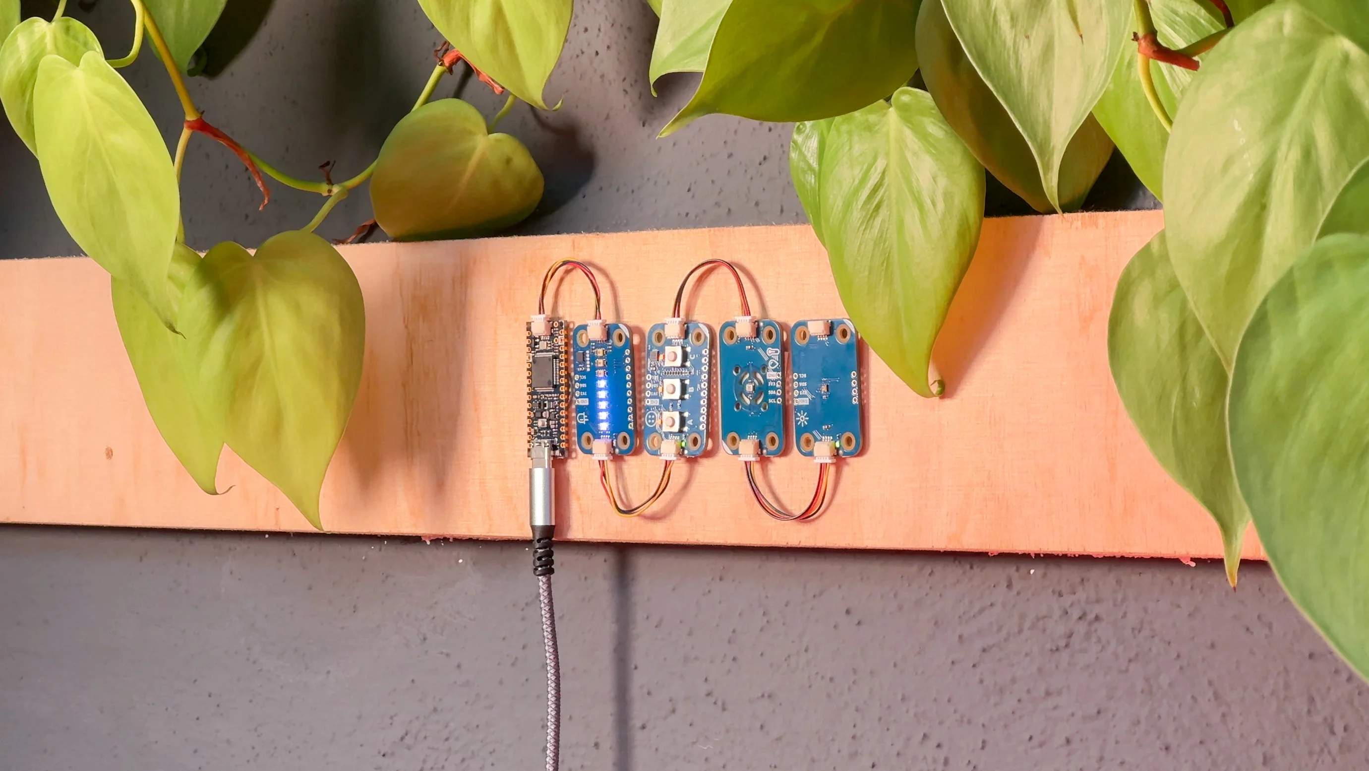 Modulino™ Environmental Station Bundle Nano R4 - Image 7
