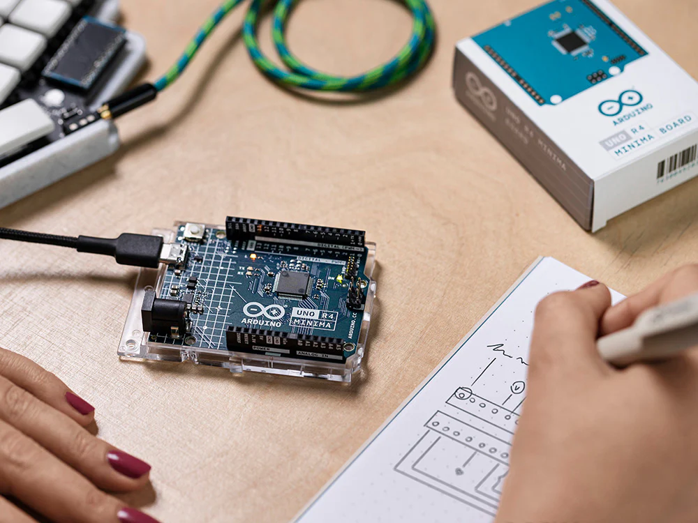 Arduino® UNO R4 Minima - Image 7