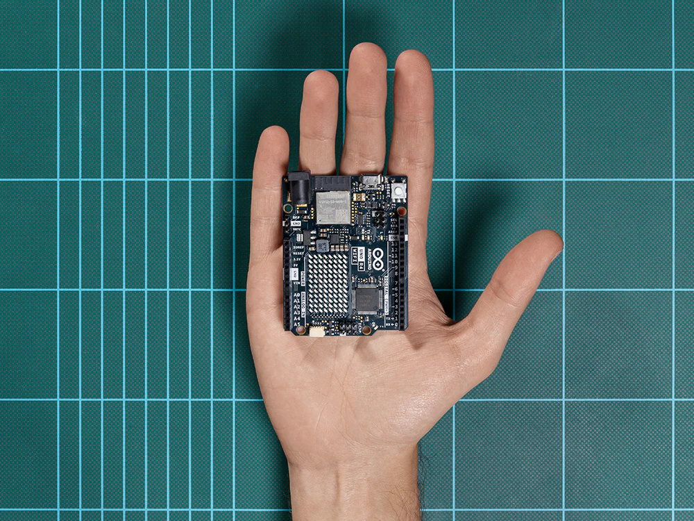 Arduino® UNO R4 WiFi - Image 10